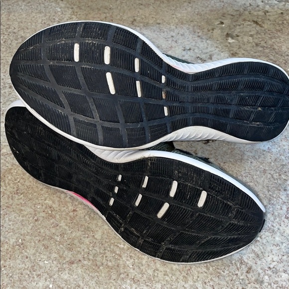 Adidas Army Green 6.5 Women’s Shoes - Picture 7 of 10